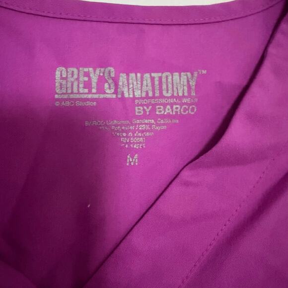 Pink Greg’s anatomy scrub top sz M nurse medical professional Barbie - Picture 1 of 7